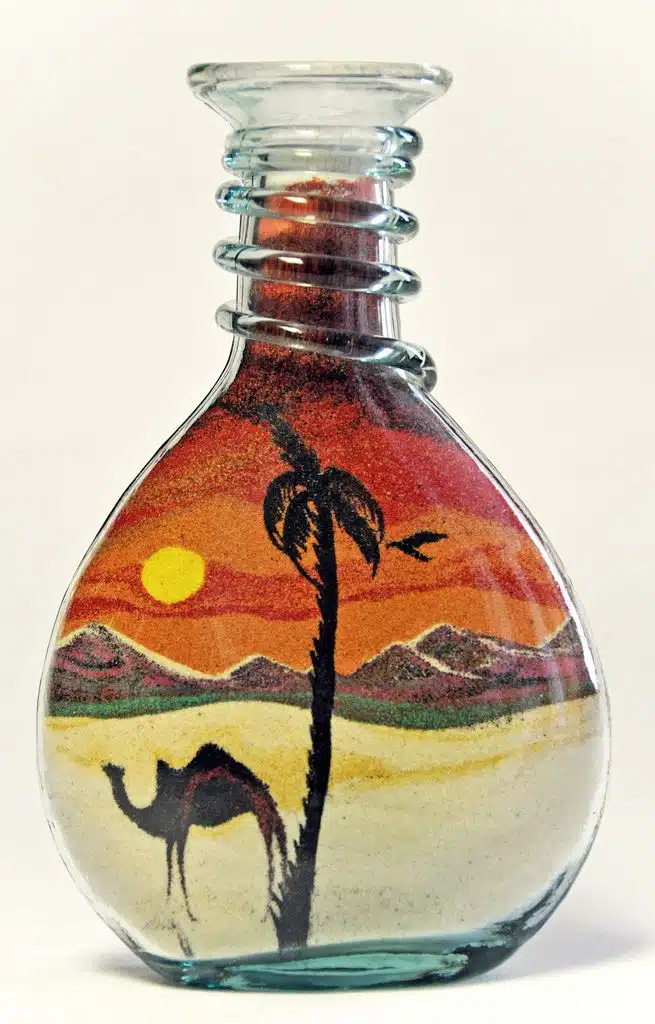 Sand bottle maker