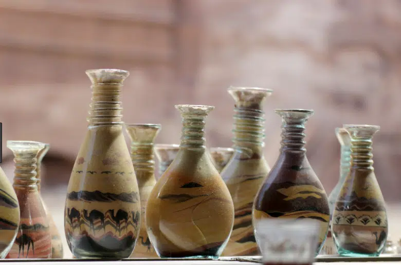 Sand bottle maker