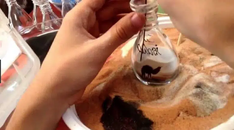 Sand bottle maker