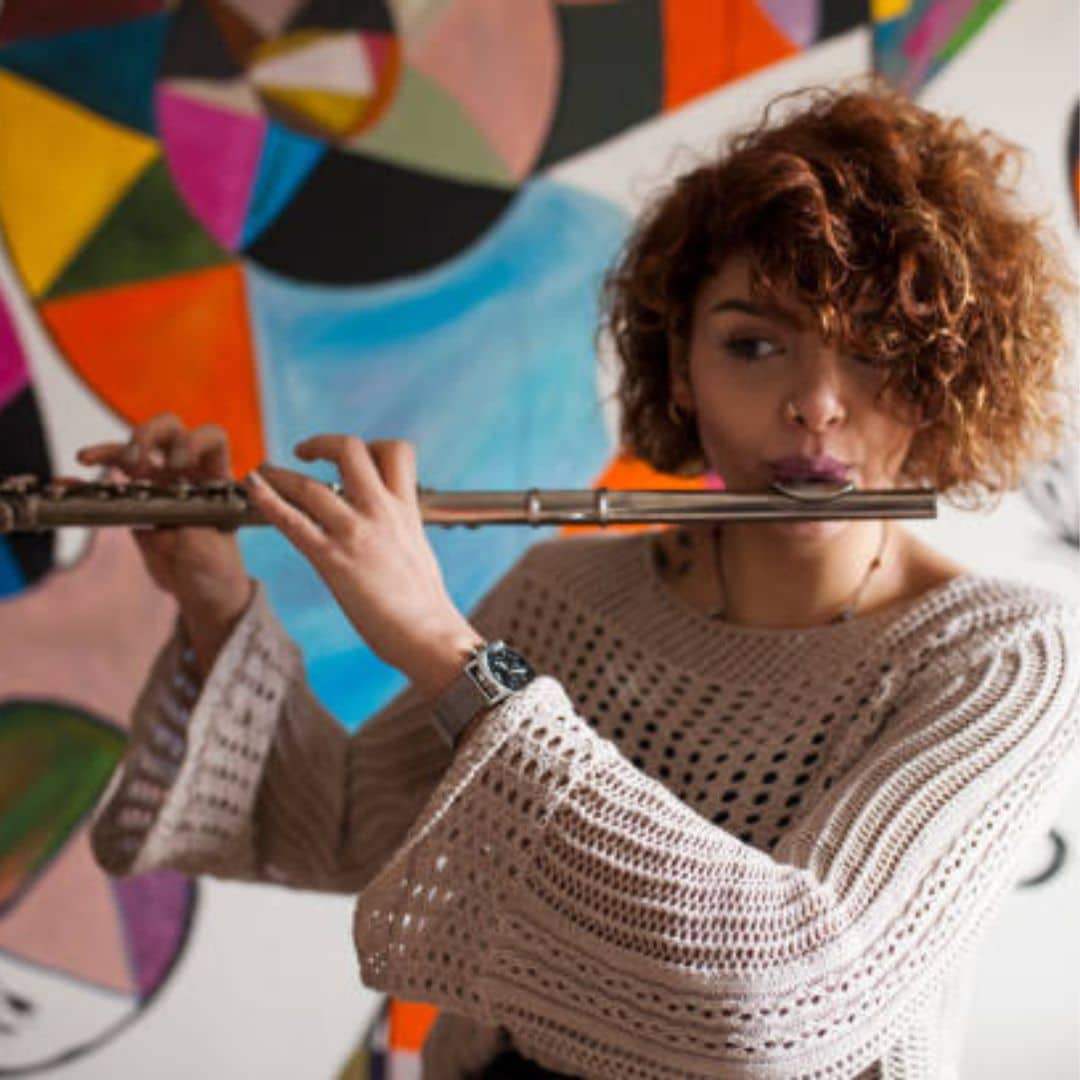 Hire Female Jazz Flute Player in Dubai and Abu Dhabi!