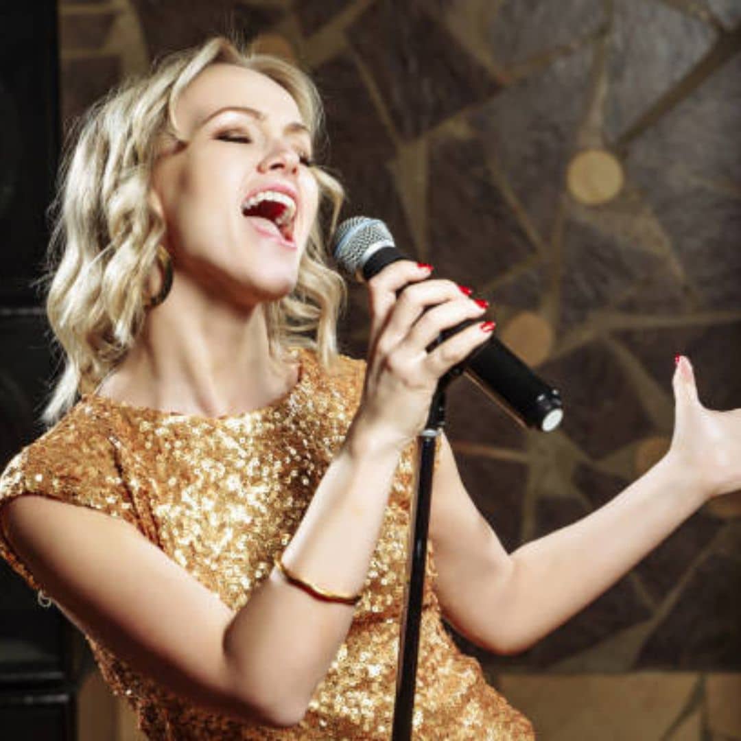 Hire Female Russian Singer in Dubai I Bella Entertainment