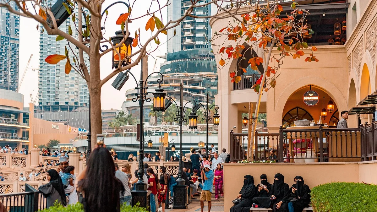 Entertainment Jobs in Dubai: How Performers Get Booked by Agencies