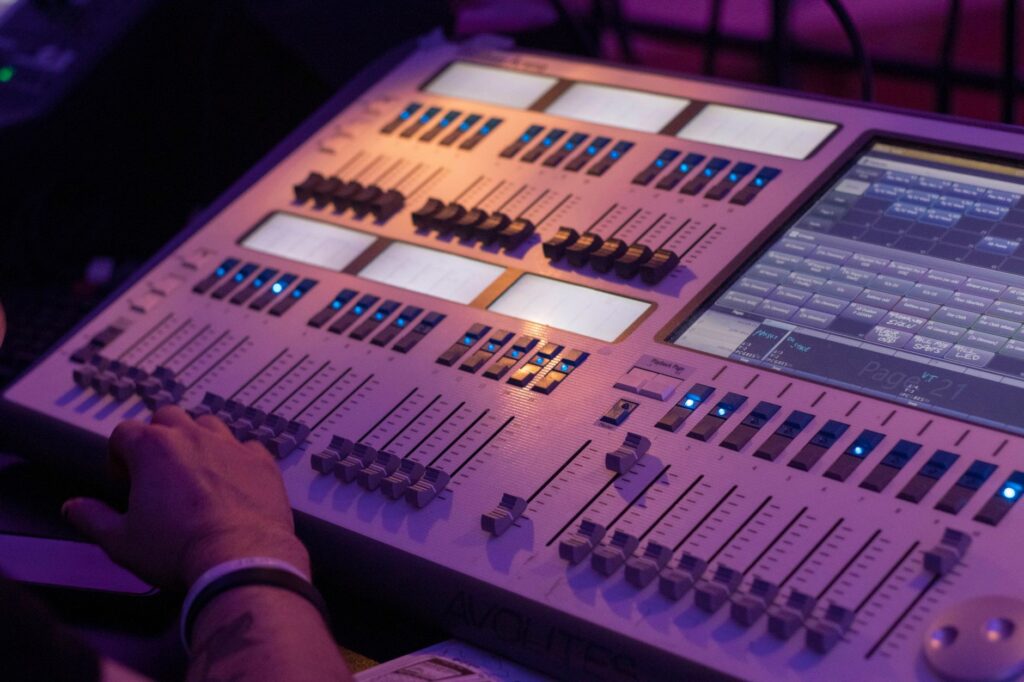 DJ Service in Dubai: Cost, Setups and What to Ask First