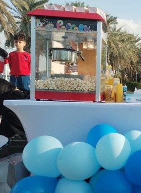 Popcorn machine on table rental in Dubai